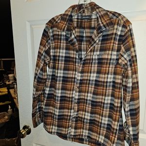 Ladies Eddie Bauer Medium plaid flannel shirt 100% cotton